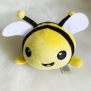 MOOSH-MOOSH Plushy Skuishy Sensory Toy Bee named Vee